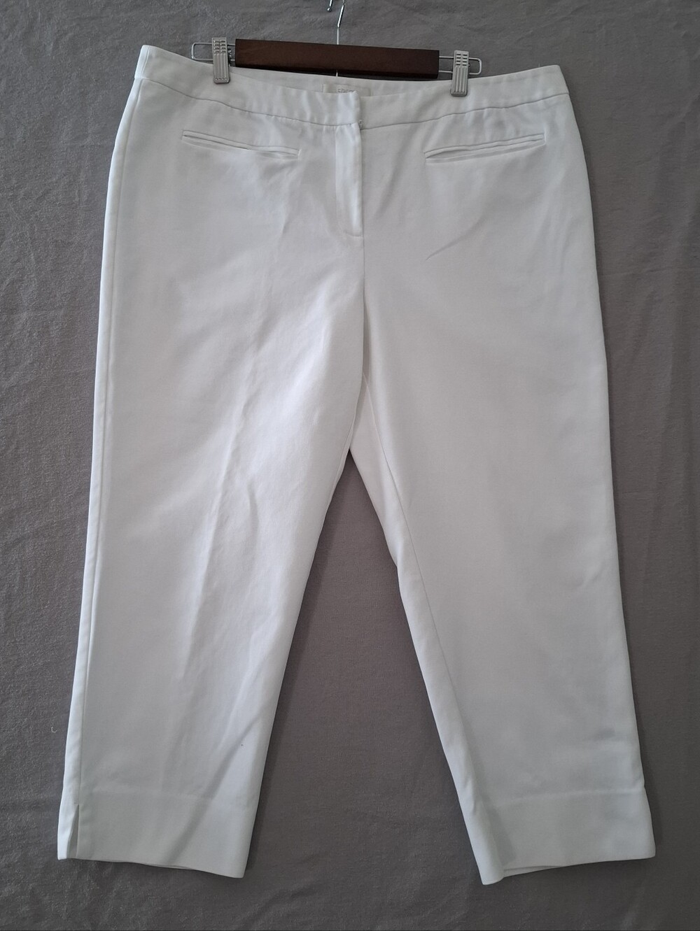 Chico's Women's White Cropped Ankle Pants Size 3 (16/XL)